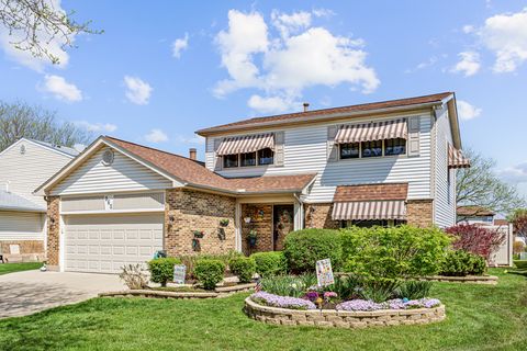 Photo of 865 Debra Lane, Elk Grove Village, IL 60007 (MLS # 12627331)