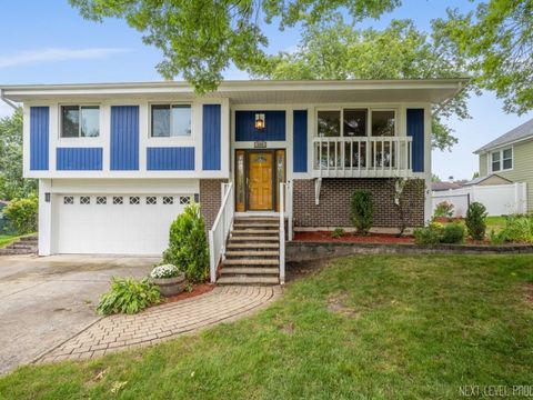 Photo of 259 Cunningham Lane, Bloomingdale, IL 60108 (MLS # 12425078)