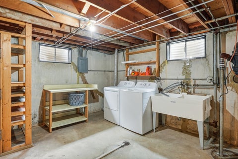 Tiny photo for 814 E 168th Street, South Holland, IL 60473 (MLS # 12769103)