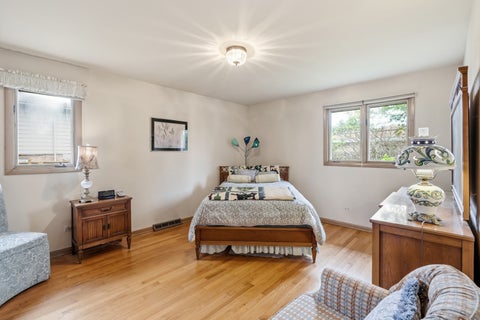 Tiny photo for 814 E 168th Street, South Holland, IL 60473 (MLS # 12769103)