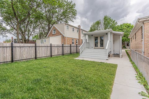 Tiny photo for 5505 N Nagle Avenue, Chicago, IL 60630 (MLS # 12646939)