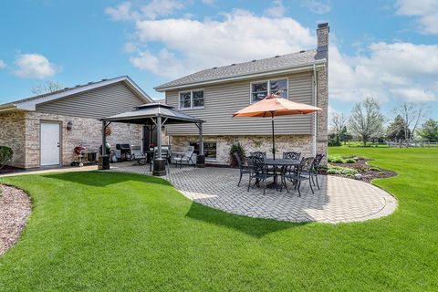 Tiny photo for 3204 Hickory Creek Drive, New Lenox, IL 60451 (MLS # 12618766)