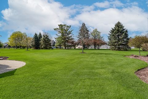 Tiny photo for 3204 Hickory Creek Drive, New Lenox, IL 60451 (MLS # 12618766)