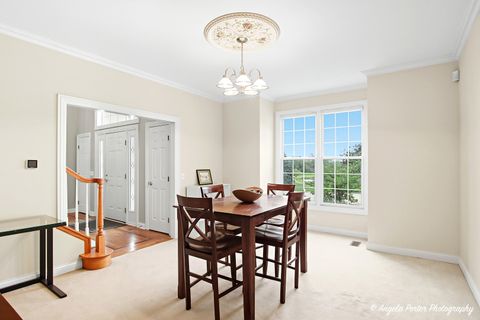 Tiny photo for 9 Bordeaux Court, Oakwood Hills, IL 60013 (MLS # 12491766)