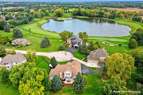 Tiny photo for 9 Bordeaux Court, Oakwood Hills, IL 60013 (MLS # 12491766)