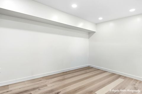 Tiny photo for 9 Bordeaux Court, Oakwood Hills, IL 60013 (MLS # 12491766)