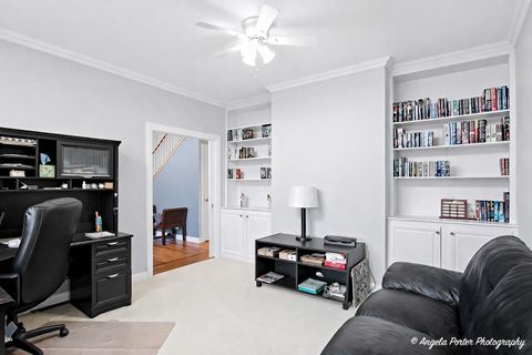 Tiny photo for 9 Bordeaux Court, Oakwood Hills, IL 60013 (MLS # 12491766)