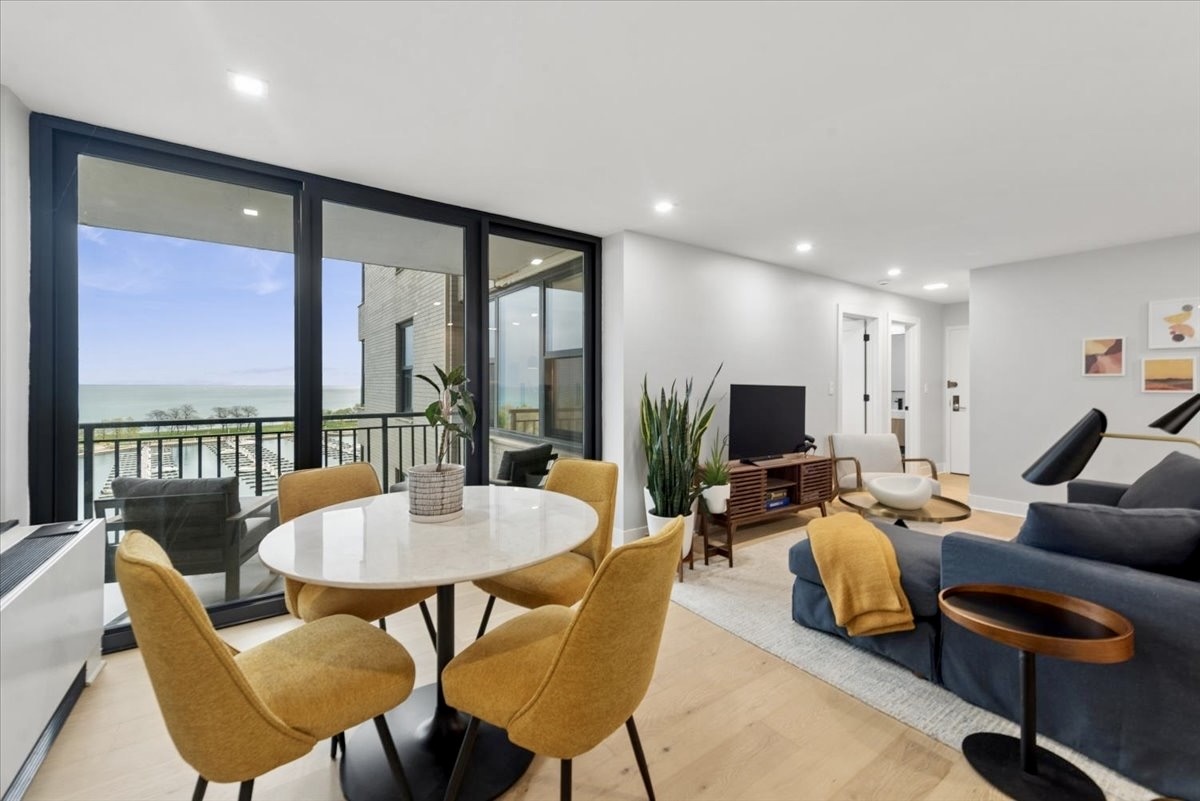 3440 N Lake Shore Drive 14B