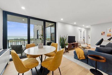 Tiny photo for 3440 N Lake Shore Drive #14B, Chicago, IL 60657 (MLS # 12630064)