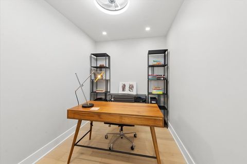 Tiny photo for 3440 N Lake Shore Drive #14B, Chicago, IL 60657 (MLS # 12630064)