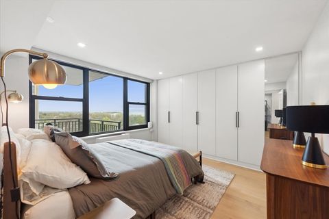 Tiny photo for 3440 N Lake Shore Drive #14B, Chicago, IL 60657 (MLS # 12630064)