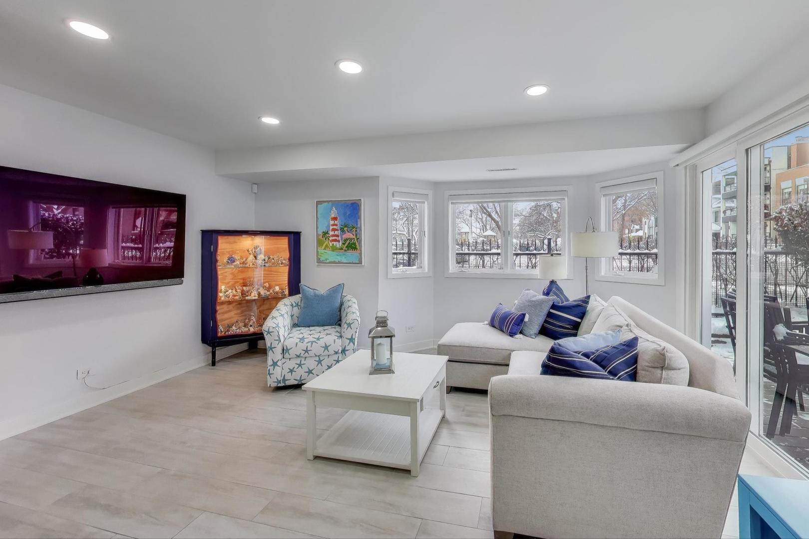 1459 W Wrightwood Avenue 1459