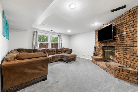 Tiny photo for 804 W Manor Court, Glenwood, IL 60425 (MLS # 12678193)