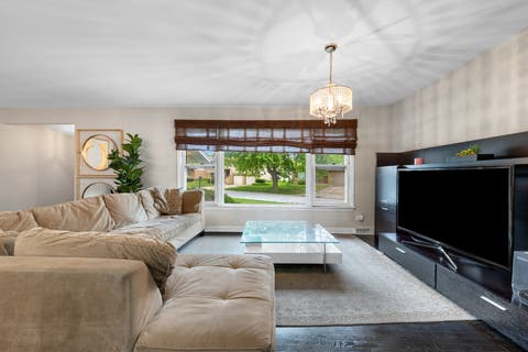 Tiny photo for 804 W Manor Court, Glenwood, IL 60425 (MLS # 12678193)