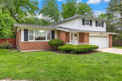 Tiny photo for 804 W Manor Court, Glenwood, IL 60425 (MLS # 12678193)