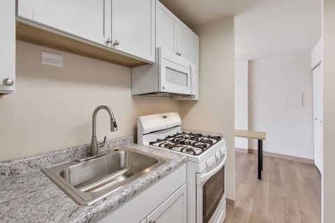 Tiny photo for 33 N Main Street #3C, Lombard, IL 60148 (MLS # 12559342)