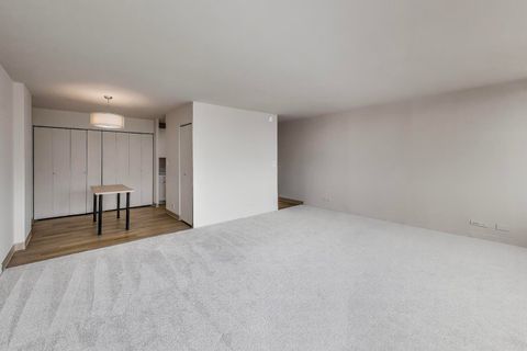 Tiny photo for 33 N Main Street #3C, Lombard, IL 60148 (MLS # 12559342)