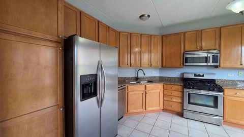 Tiny photo for 715 Astor Lane #401, Wheeling, IL 60090 (MLS # 12646844)