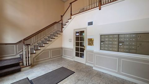 Tiny photo for 715 Astor Lane #401, Wheeling, IL 60090 (MLS # 12646844)