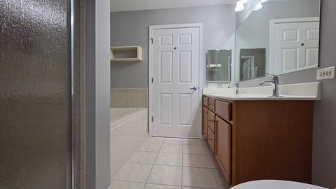 Tiny photo for 715 Astor Lane #401, Wheeling, IL 60090 (MLS # 12646844)
