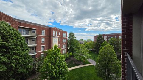 Tiny photo for 715 Astor Lane #401, Wheeling, IL 60090 (MLS # 12646844)