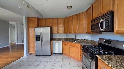Tiny photo for 715 Astor Lane #401, Wheeling, IL 60090 (MLS # 12646844)