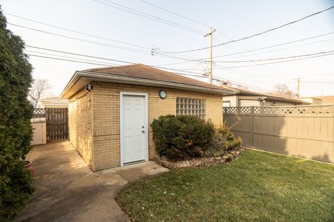 Tiny photo for 3728 N Oak Park Avenue, Chicago, IL 60634 (MLS # 12630805)