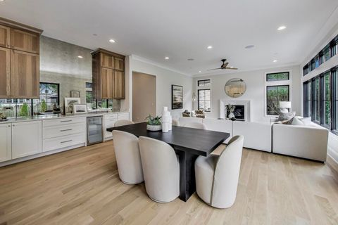 Tiny photo for 116 Oxford Avenue, Clarendon Hills, IL 60514 (MLS # 12461719)