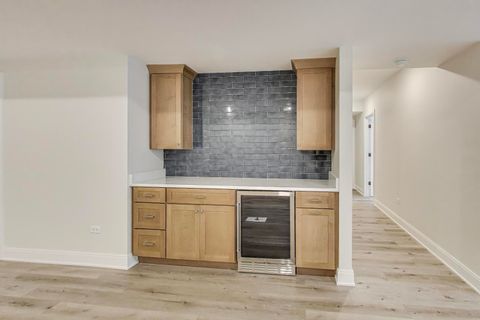 Tiny photo for 116 Oxford Avenue, Clarendon Hills, IL 60514 (MLS # 12461719)