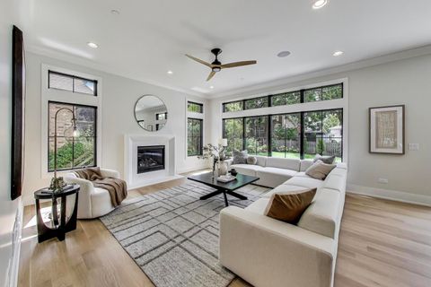 Tiny photo for 116 Oxford Avenue, Clarendon Hills, IL 60514 (MLS # 12461719)