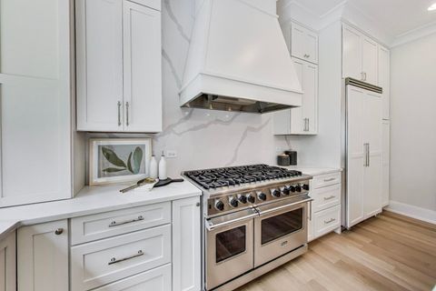 Tiny photo for 116 Oxford Avenue, Clarendon Hills, IL 60514 (MLS # 12461719)