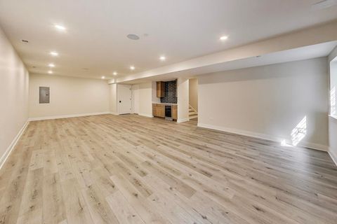 Tiny photo for 116 Oxford Avenue, Clarendon Hills, IL 60514 (MLS # 12461719)