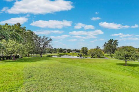 Tiny photo for 116 Oxford Avenue, Clarendon Hills, IL 60514 (MLS # 12461719)