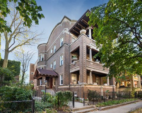 905 W Lakeside Place 2F Chicago IL 60640