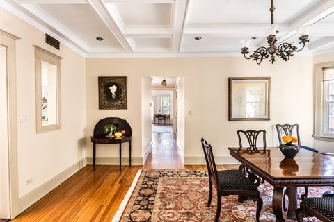 Tiny photo for 905 W Lakeside Place #2F, Chicago, IL 60640 (MLS # 12468314)