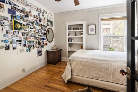 Tiny photo for 905 W Lakeside Place #2F, Chicago, IL 60640 (MLS # 12468314)