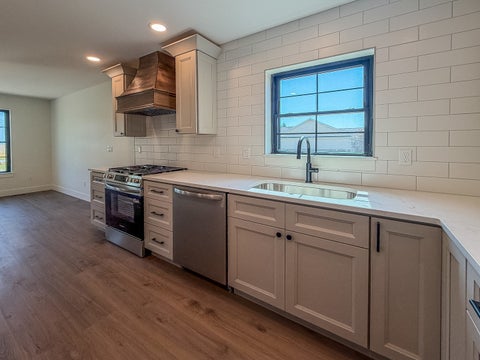 Tiny photo for 502 N Beacon Hill Circle, Urbana, IL 61802 (MLS # 12766302)