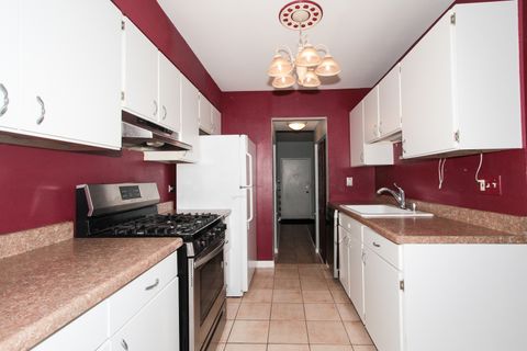 Tiny photo for 3 Garden Crescent Court, Elgin, IL 60123 (MLS # 12478374)