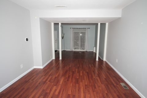Tiny photo for 3 Garden Crescent Court, Elgin, IL 60123 (MLS # 12478374)