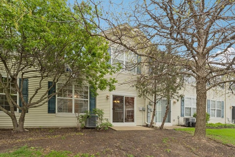 Tiny photo for 725 S Jade Lane, Round Lake, IL 60073 (MLS # 12669355)