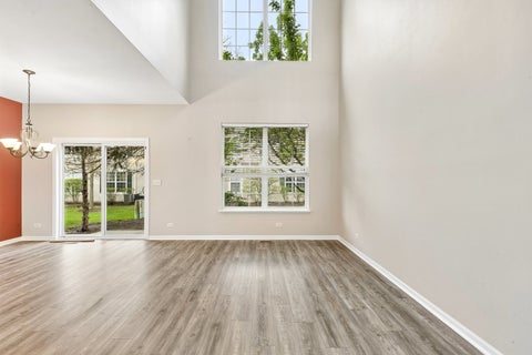 Tiny photo for 725 S Jade Lane, Round Lake, IL 60073 (MLS # 12669355)