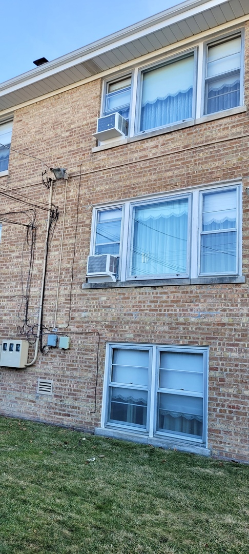 6226 W Irving Park Road