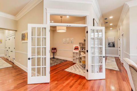 Tiny photo for 2401 N Janssen Avenue #402, Chicago, IL 60614 (MLS # 12450831)