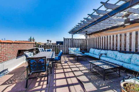 Tiny photo for 2401 N Janssen Avenue #402, Chicago, IL 60614 (MLS # 12450831)