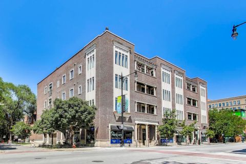 Photo of 2401 N Janssen Avenue #402, Chicago, IL 60614 (MLS # 12450831)
