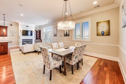 Tiny photo for 2401 N Janssen Avenue #402, Chicago, IL 60614 (MLS # 12450831)