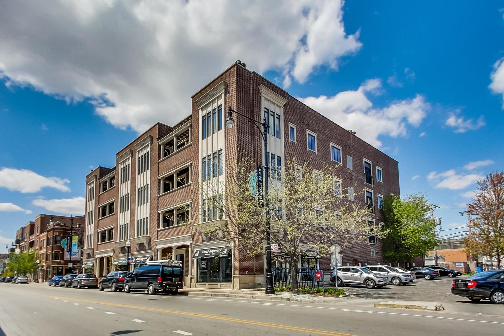 2401 N Janssen Avenue 402