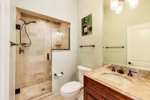 Tiny photo for 2401 N Janssen Avenue #402, Chicago, IL 60614 (MLS # 12450831)