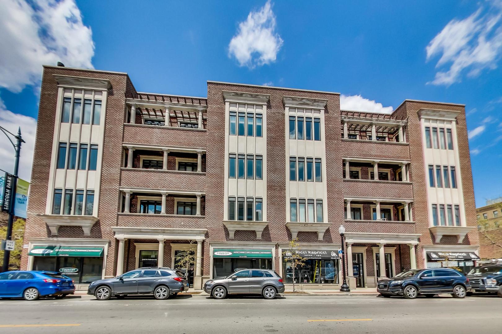 2401 N Janssen Avenue 402