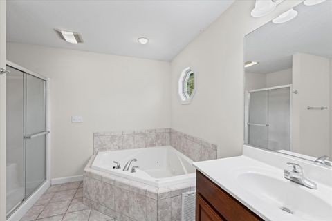 Tiny photo for 1012 Waters Edge Road, Champaign, IL 61822 (MLS # 12487303)